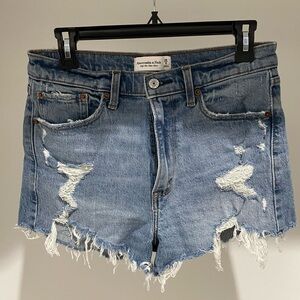 Abercrombie & Fitch High rise mom shorts